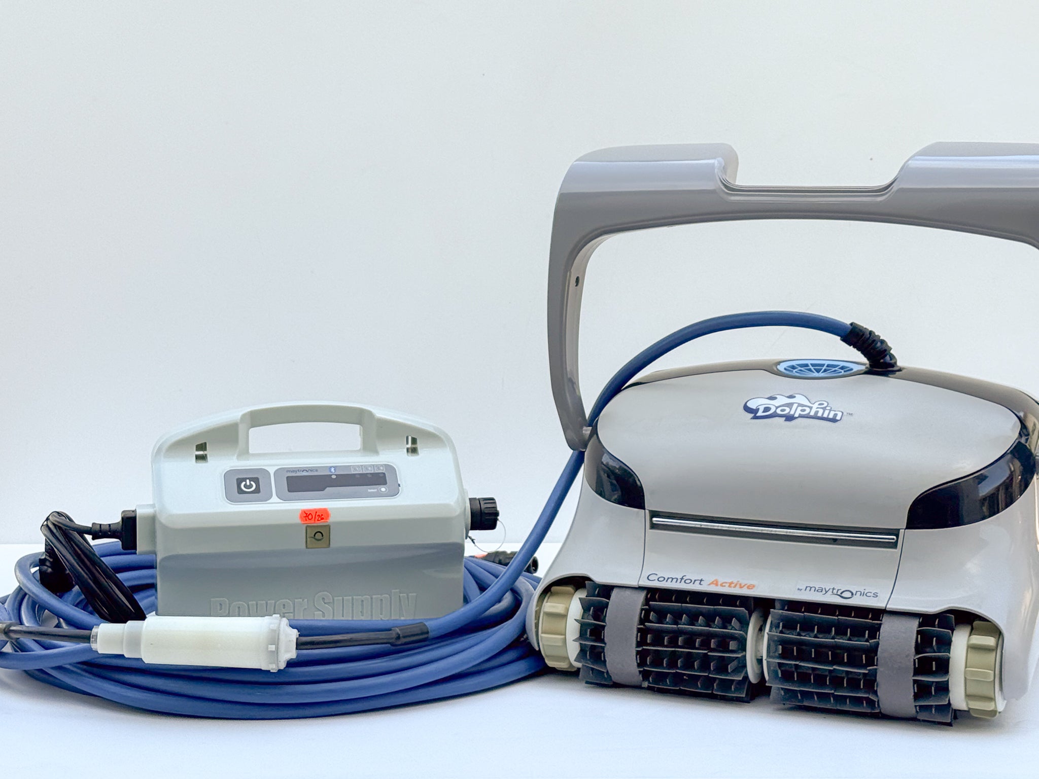 Robot curățare piscină Dolphin Maytronics Comfort Active