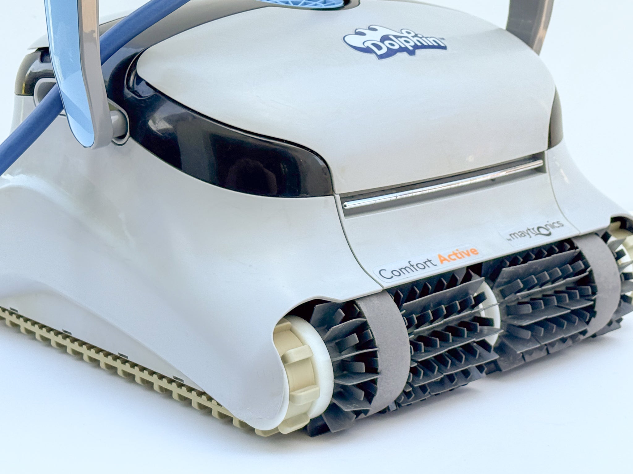 Robot curățare piscină Dolphin Maytronics Comfort Active