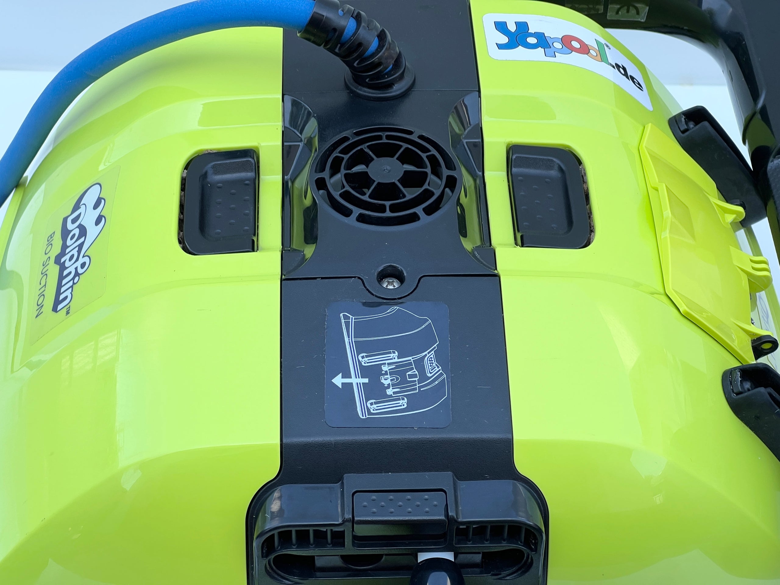 Robot de curățare pentru piscină Dolphin BIO Suction (Complet cu Accesorii BIO)