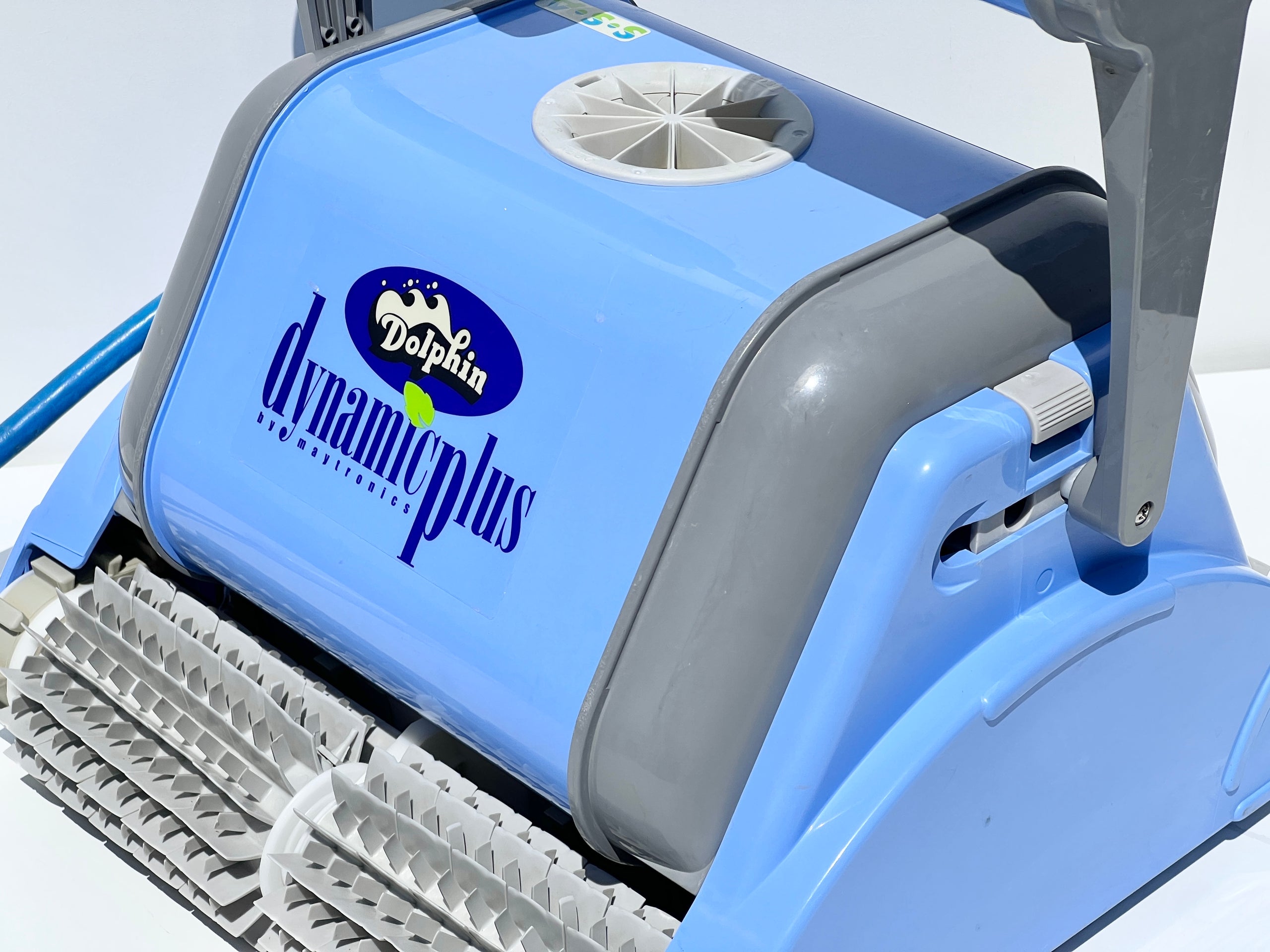 Robot de curățare pentru piscină Dolphin Dynamic Plus