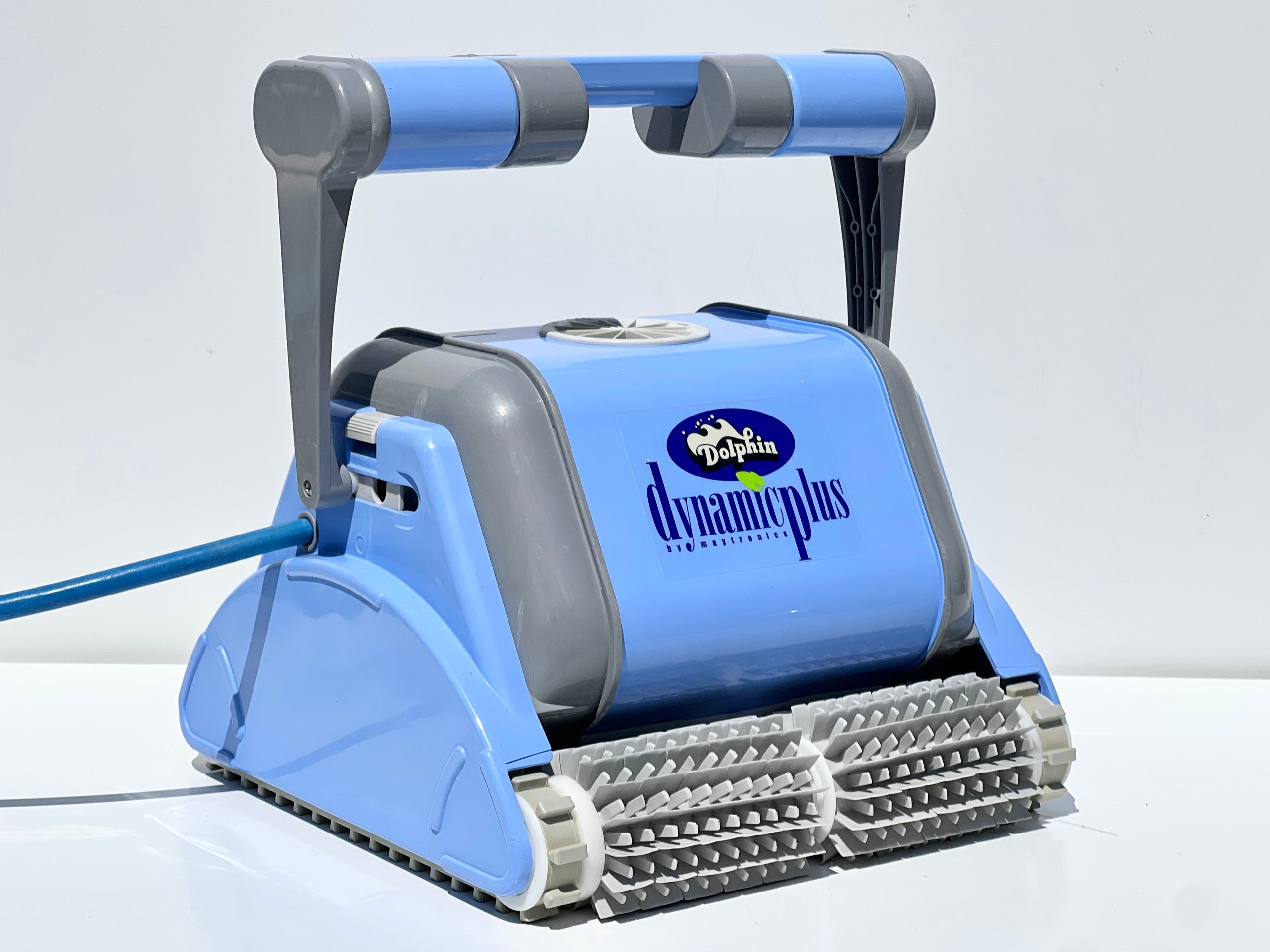 Robot de curățare pentru piscină Dolphin Dynamic Plus