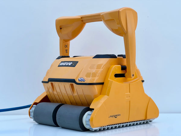 Robot de curățare pentru piscină Dolphin WAVE 50