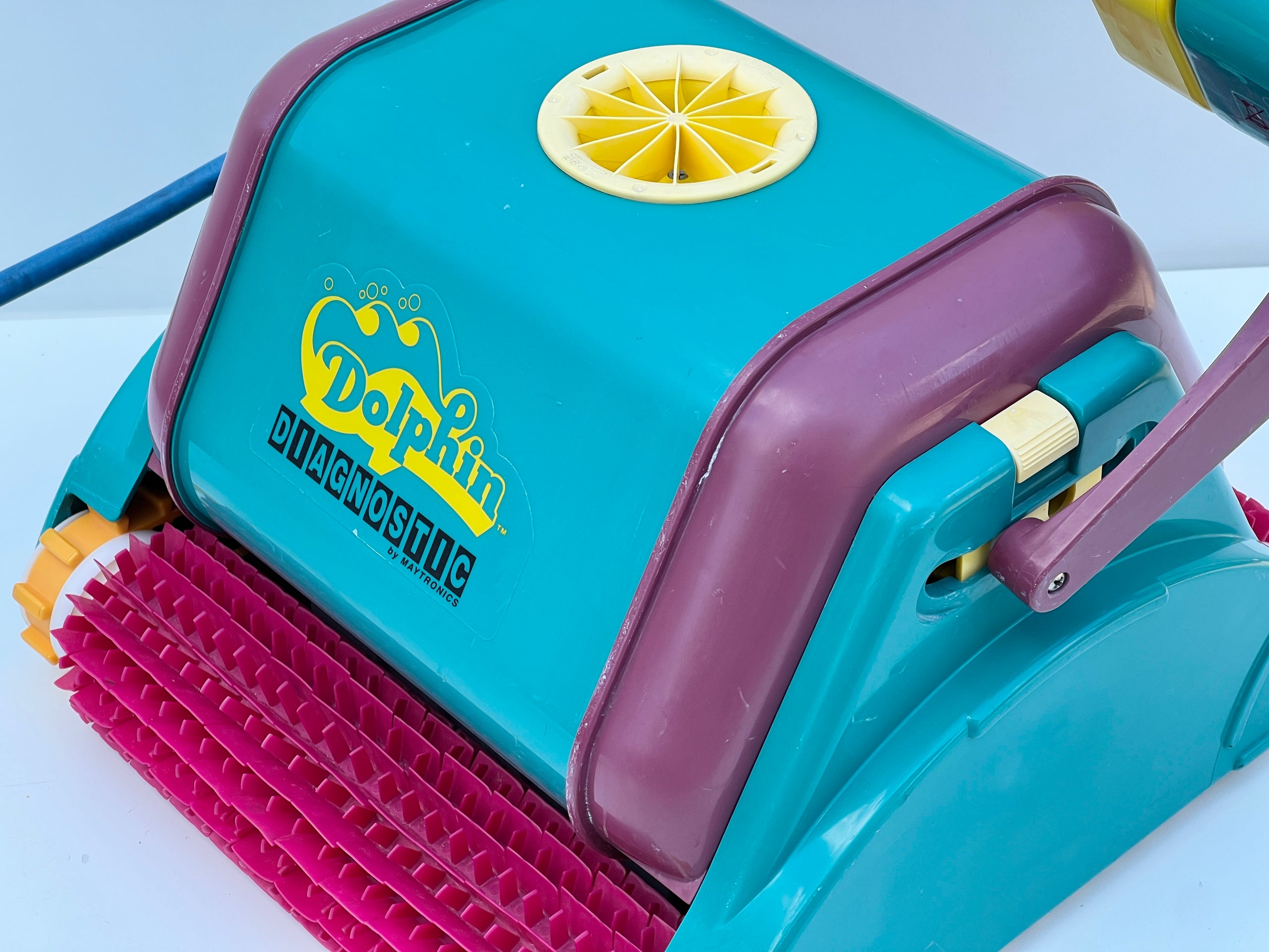 Robot de curățare pentru piscină Dolphin Diagnostic 2001