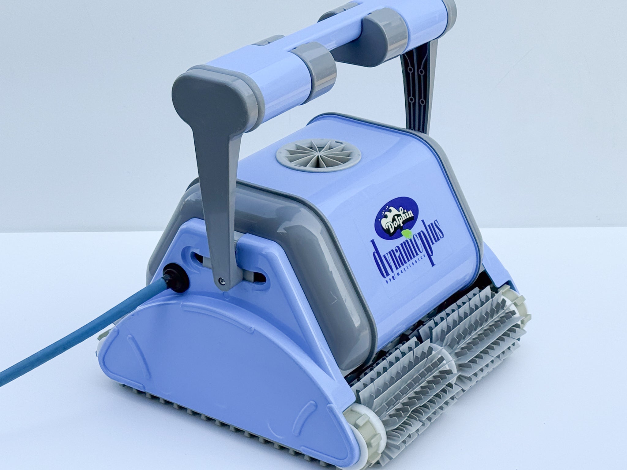 Robot curățare piscină Dolphin Dynamic Plus
