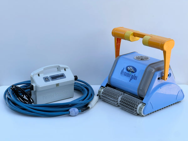 Robot de curățare pentru piscină Dolphin Dynamic Plus