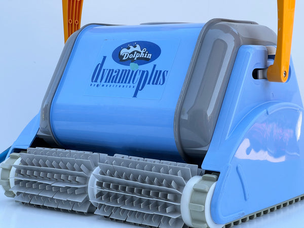 Robot de curățare pentru piscină Dolphin Dynamic Plus