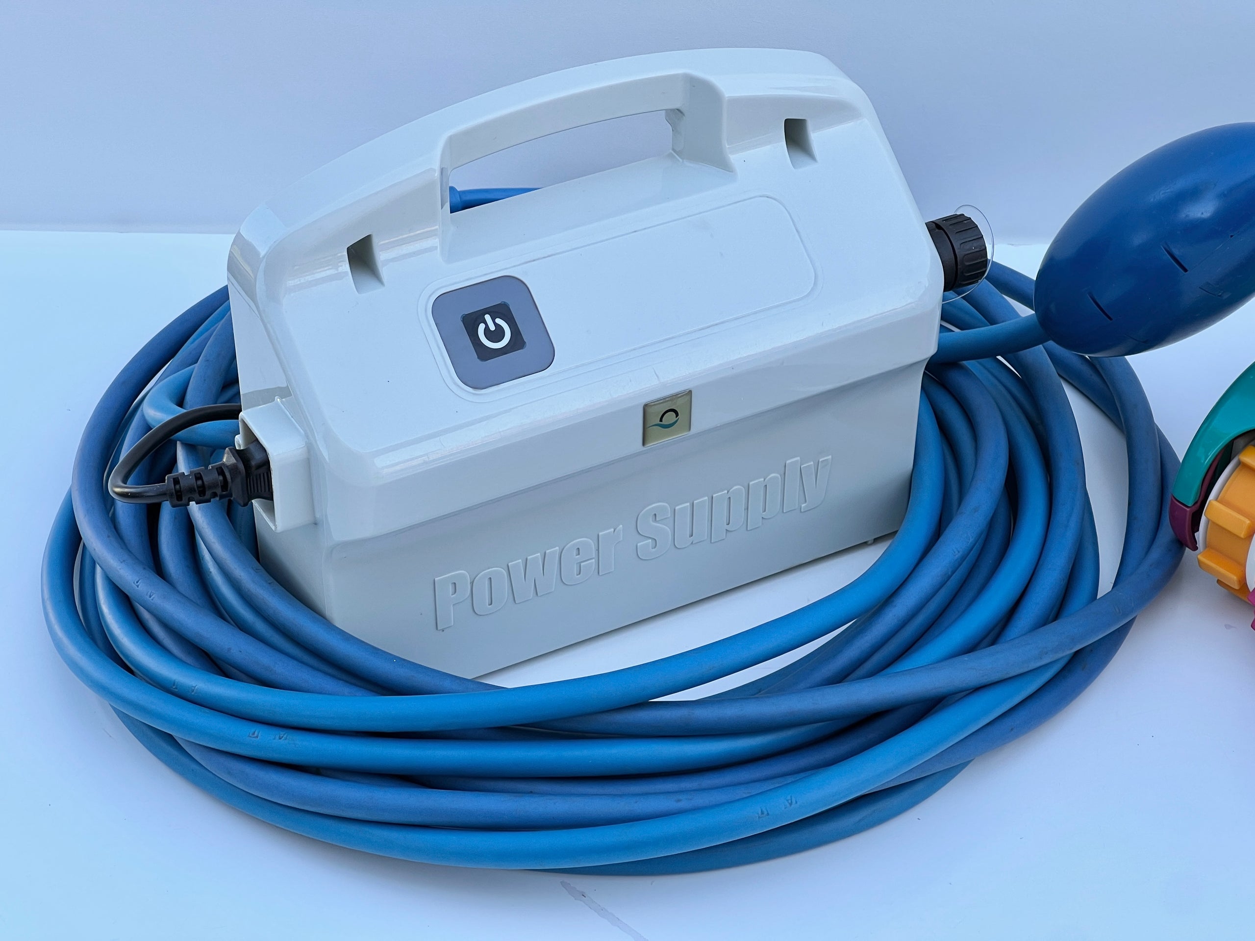 Robot de curățare pentru piscină Dolphin Swift