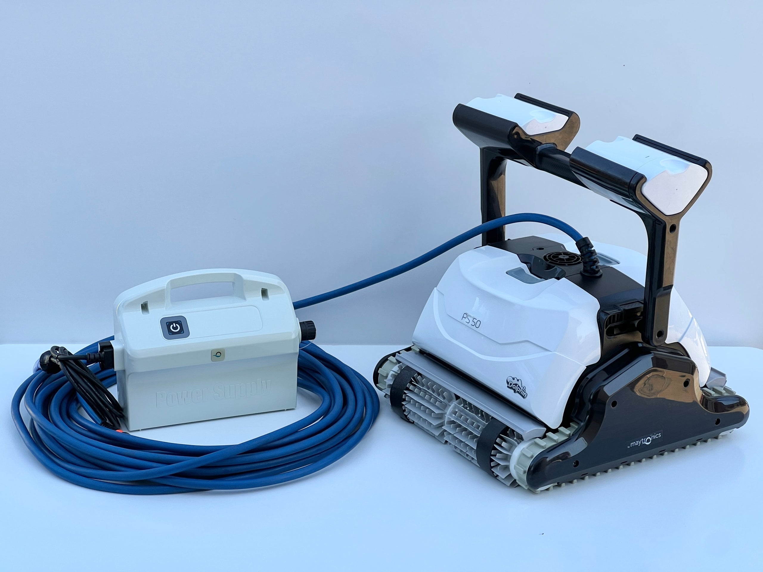 Robot de curățare pentru piscină Dolphin Maytronics PS50