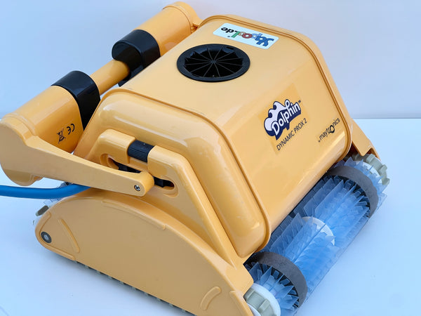 Robot de curățare pentru piscină Dolphin Dynamic Pro x2