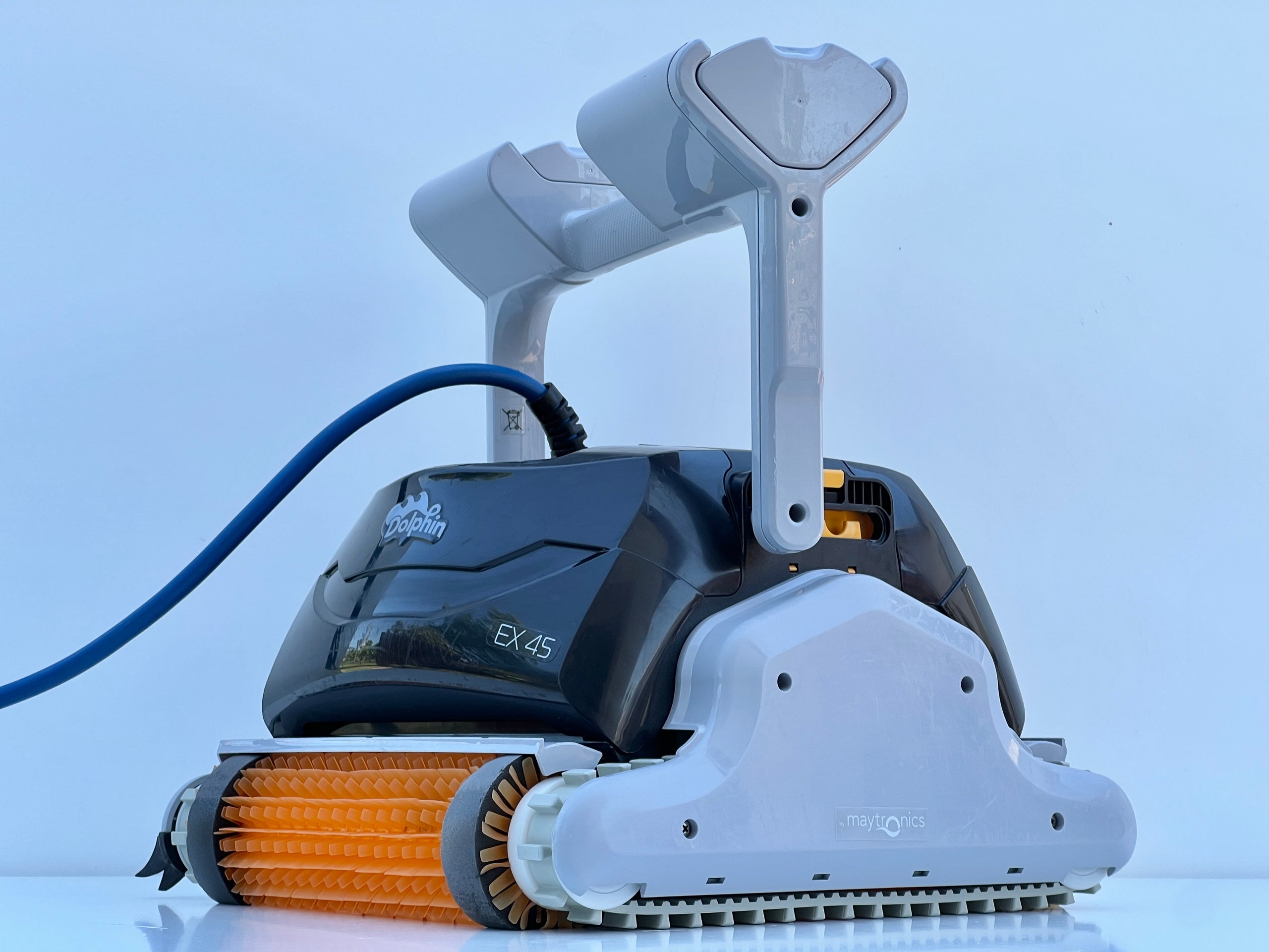 Robot de curățare pentru piscină Dolphin Maytronics EX45