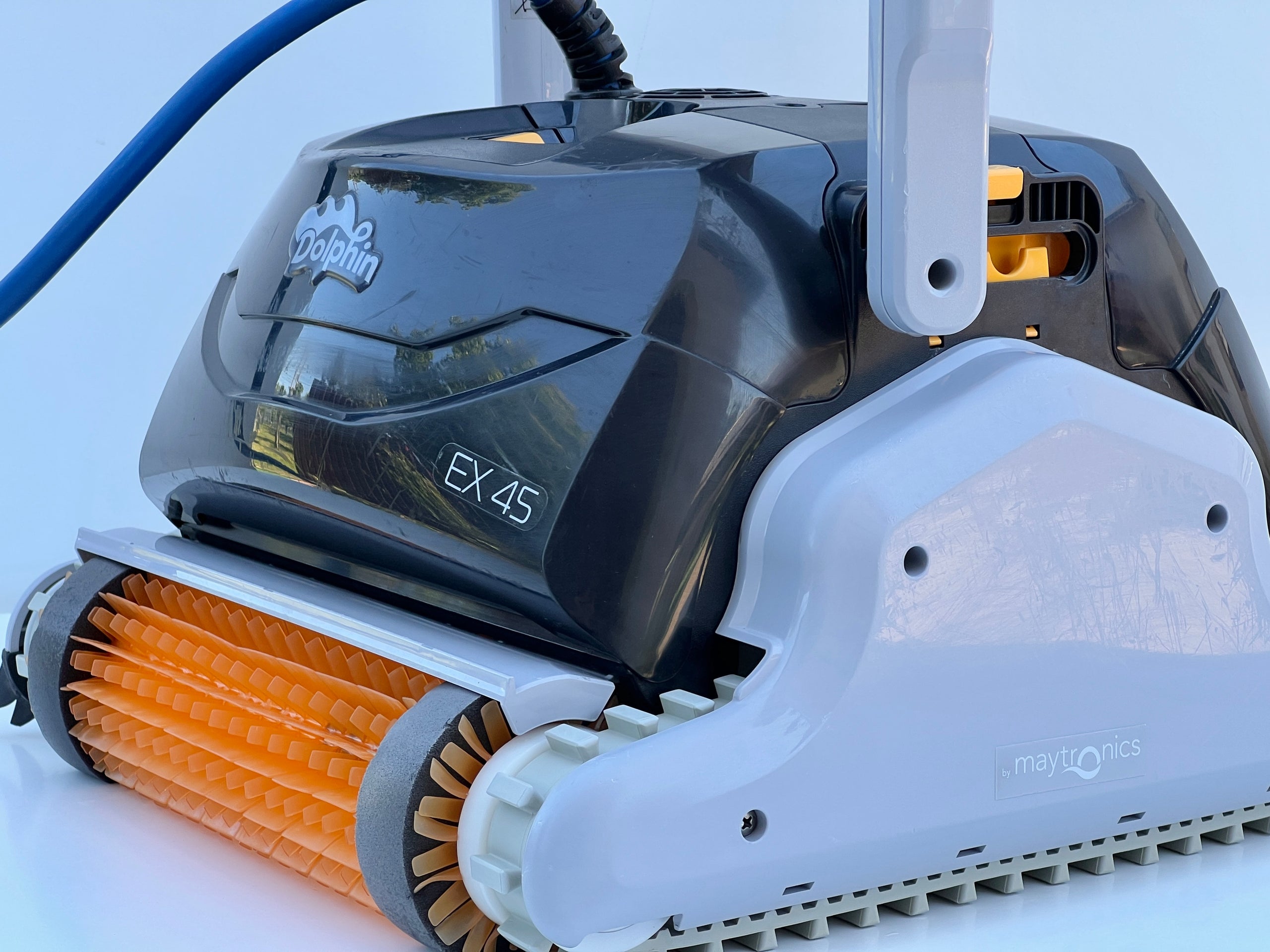 Robot de curățare pentru piscină Dolphin Maytronics EX45