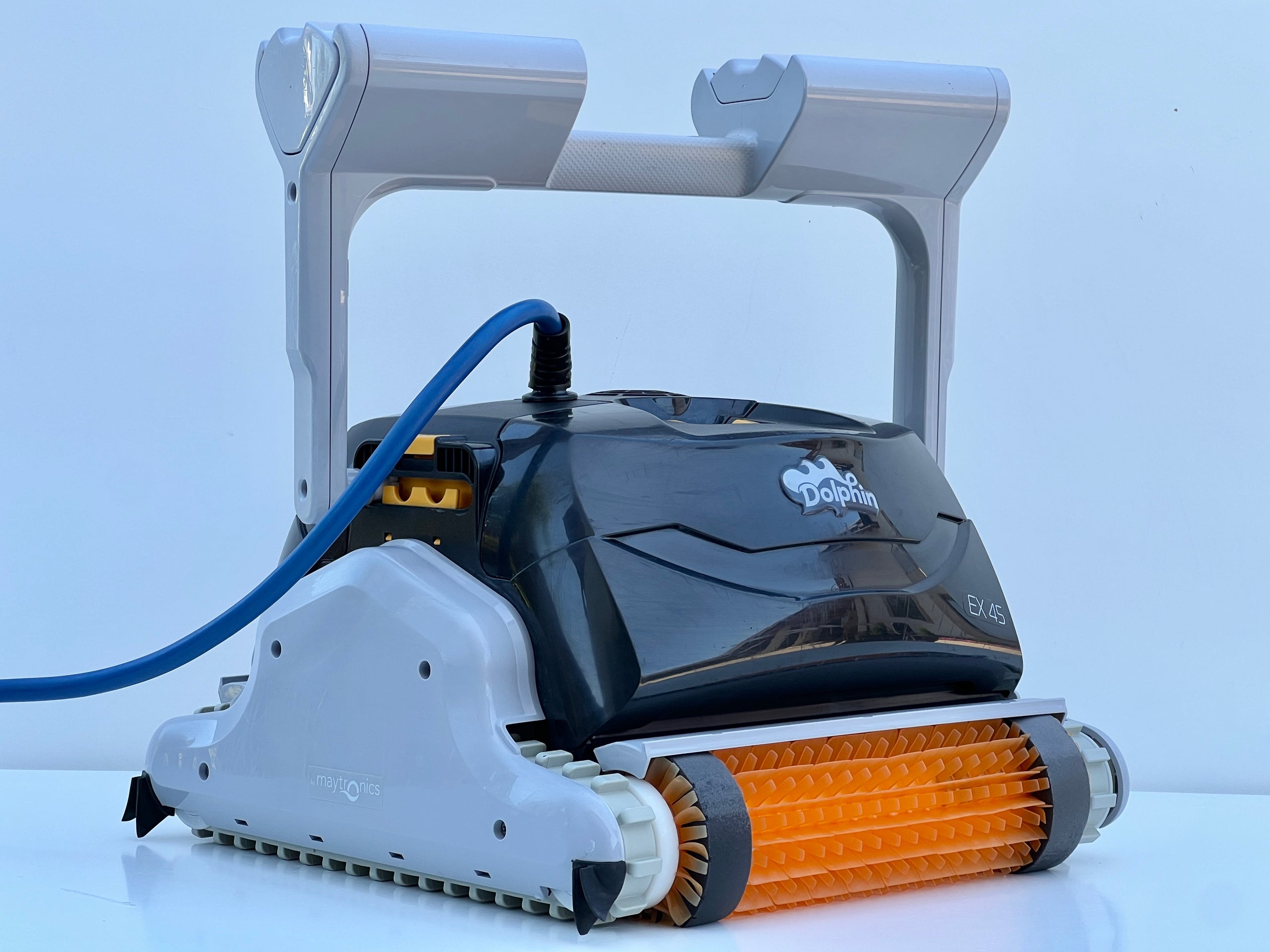 Robot de curățare pentru piscină Dolphin Maytronics EX45