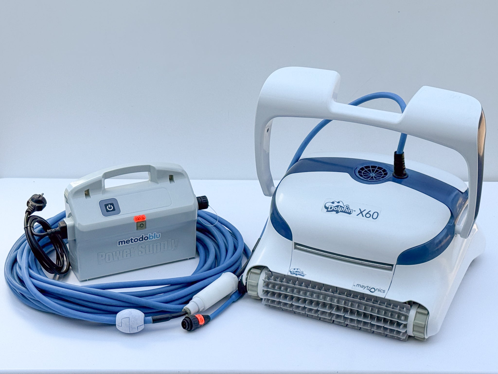 Robot curățare piscină Dolphin Maytronics Maximus X60