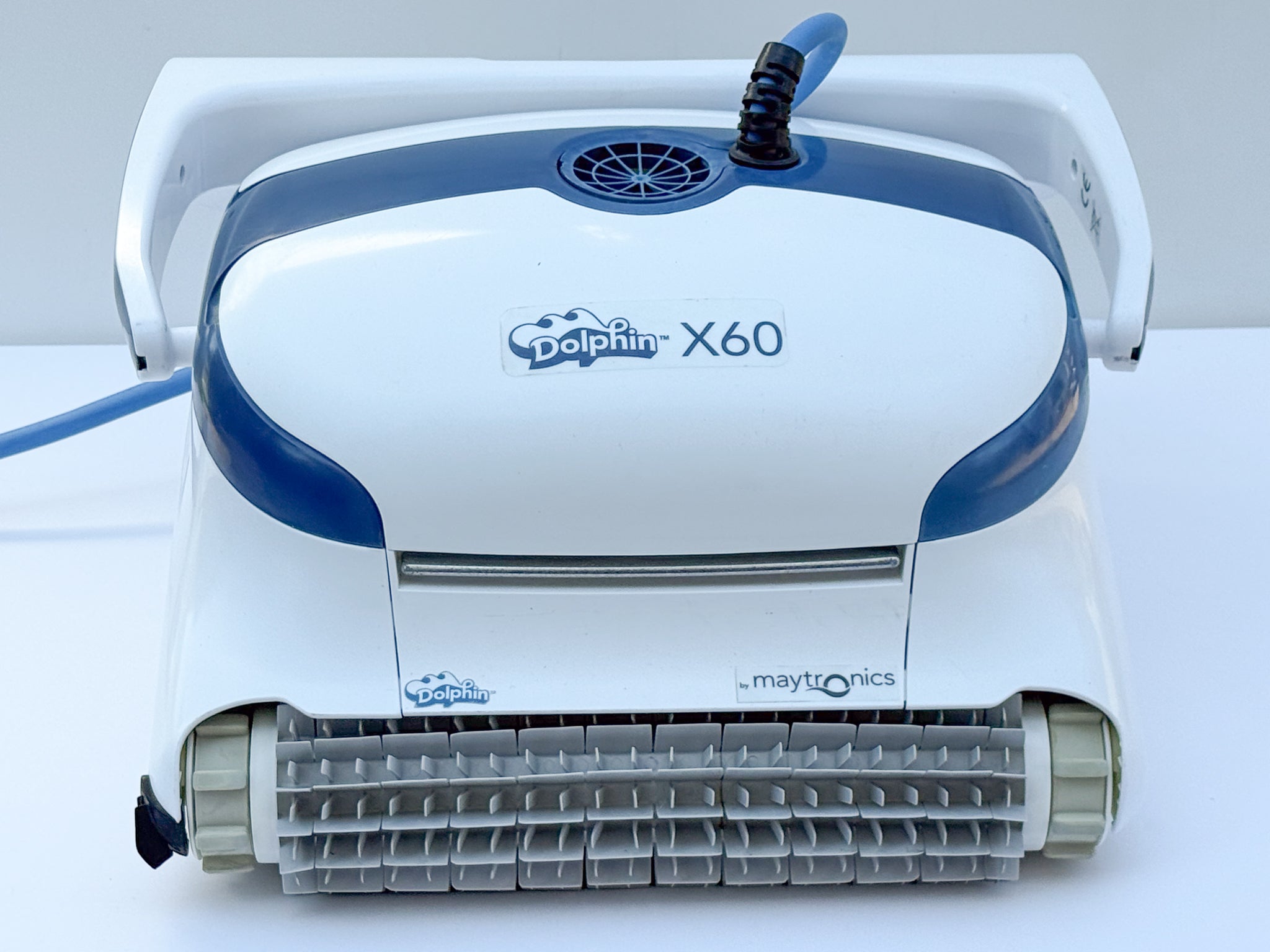 Robot curățare piscină Dolphin Maytronics Maximus X60