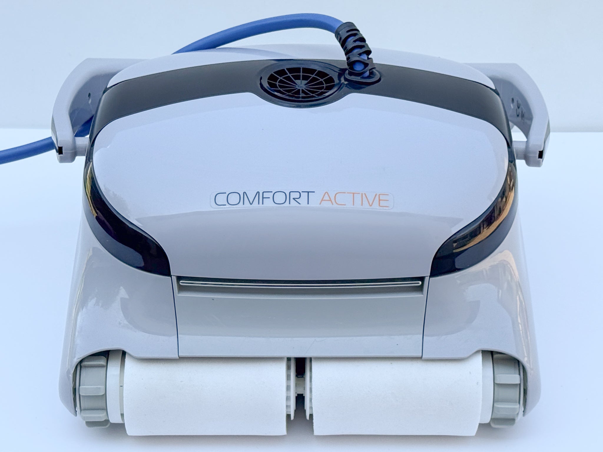Robot curățare piscină Dolphin Maytronics Comfort Active