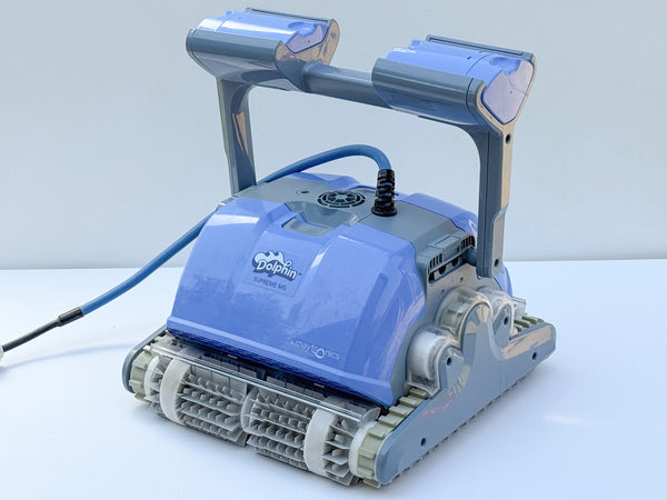 Robot curățare piscină Dolphin Maytronics Supreme M5
