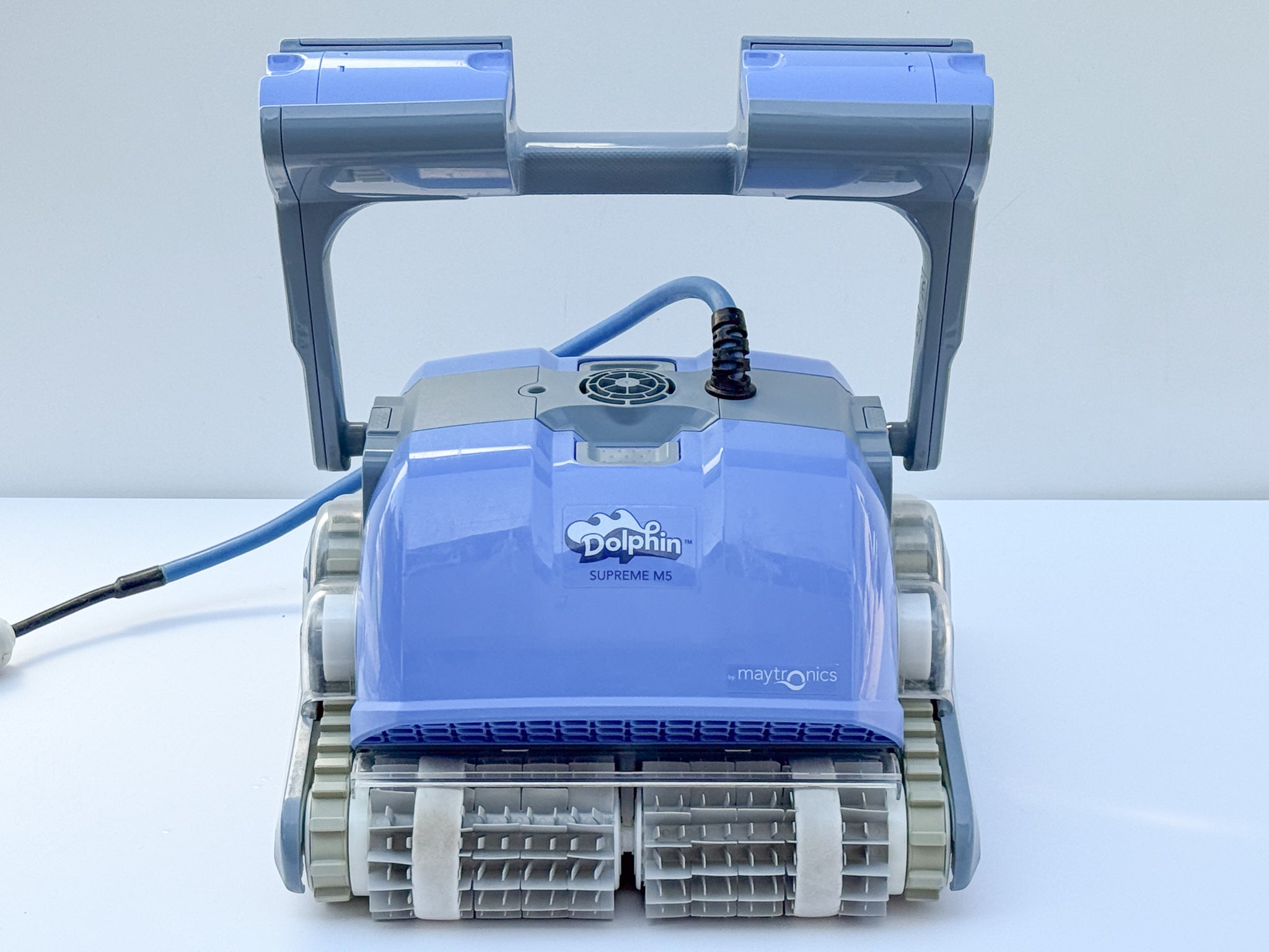 Robot curățare piscină Dolphin Maytronics Supreme M5