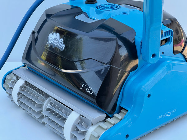 Robot de curățare pentru piscină Dolphin Maytronics F60