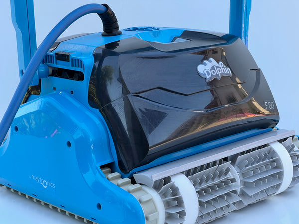 Robot de curățare pentru piscină Dolphin Maytronics F60