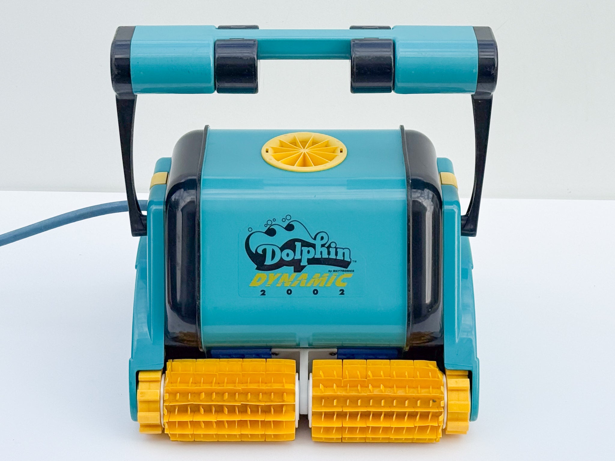 Robot curățare piscină Dolphin Dynamic 2002