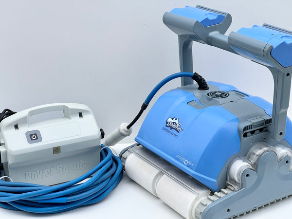 Robot de curățare pentru piscină Dolphin Supreme M4 PRO