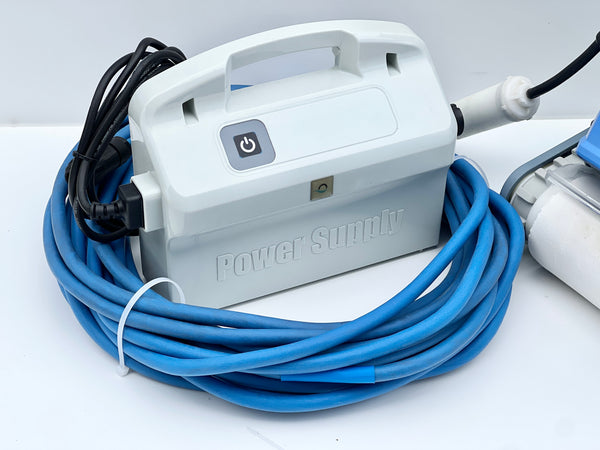 Robot de curățare pentru piscină Dolphin Supreme M4 PRO