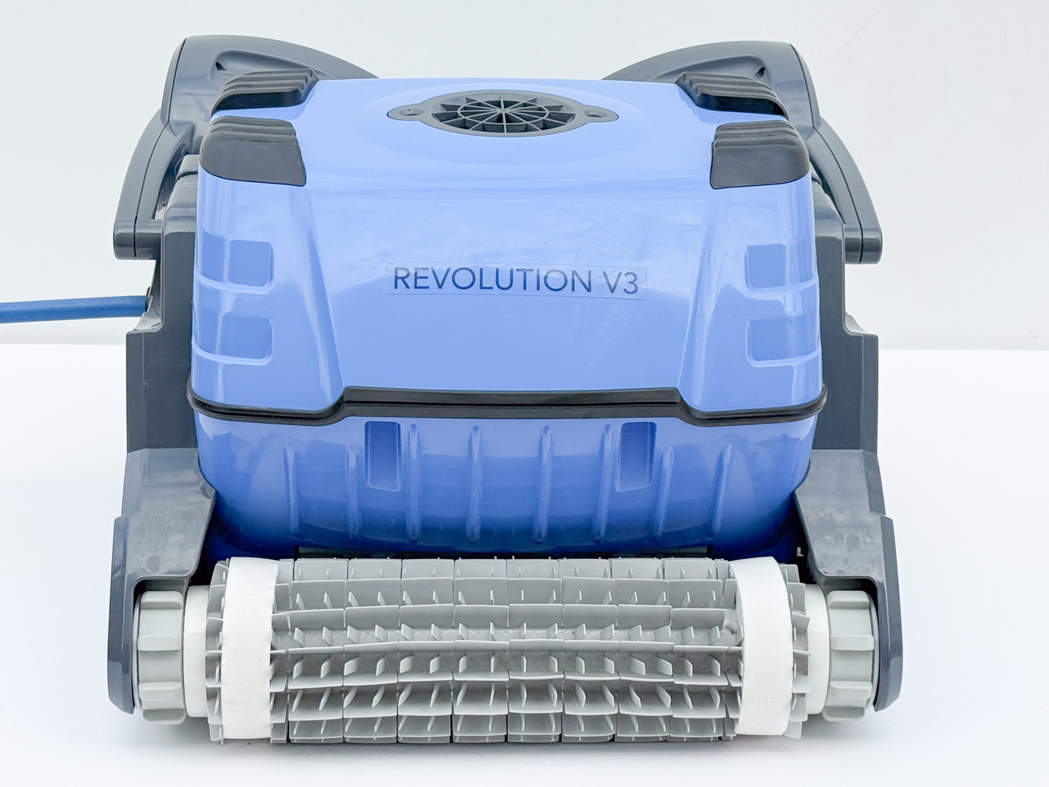Robot curățare piscină Dolphin Revolution V3