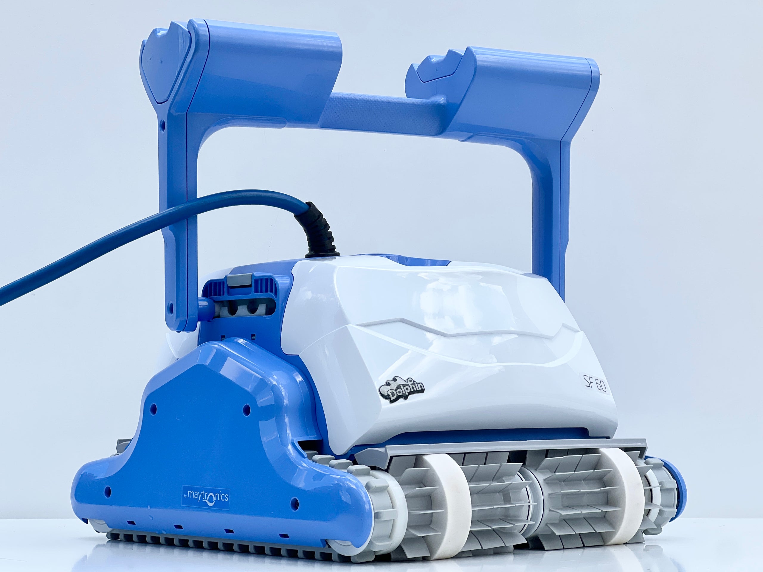 Robot de curățare pentru piscină Dolphin Maytronics SF60