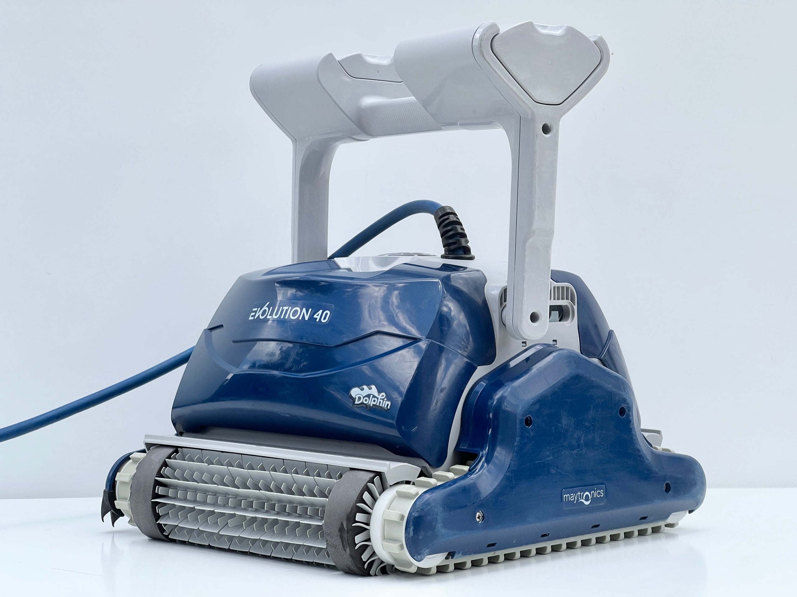 Robot de curățare pentru piscină Dolphin Evolution 40