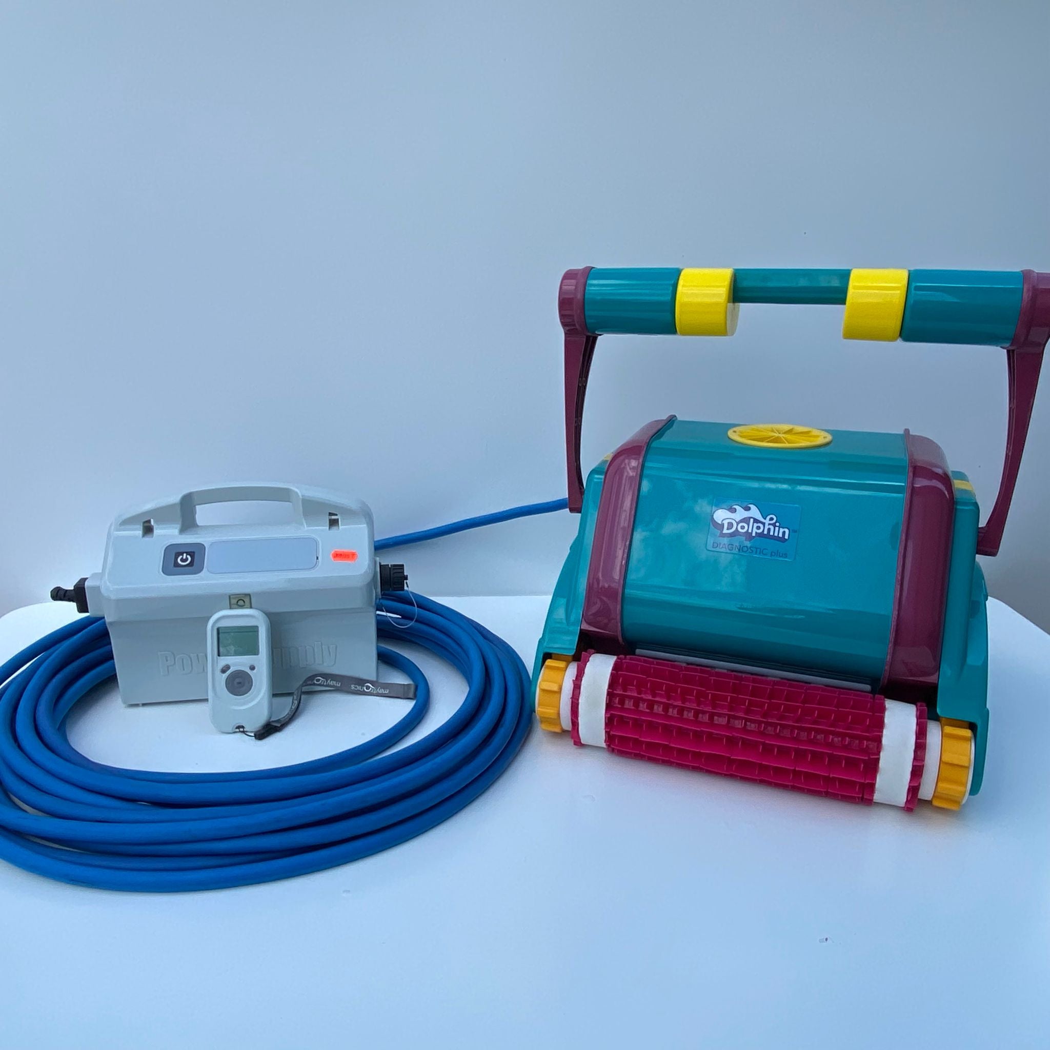 Robot de curățare pentru piscină Dolphin Diagnostic PLUS