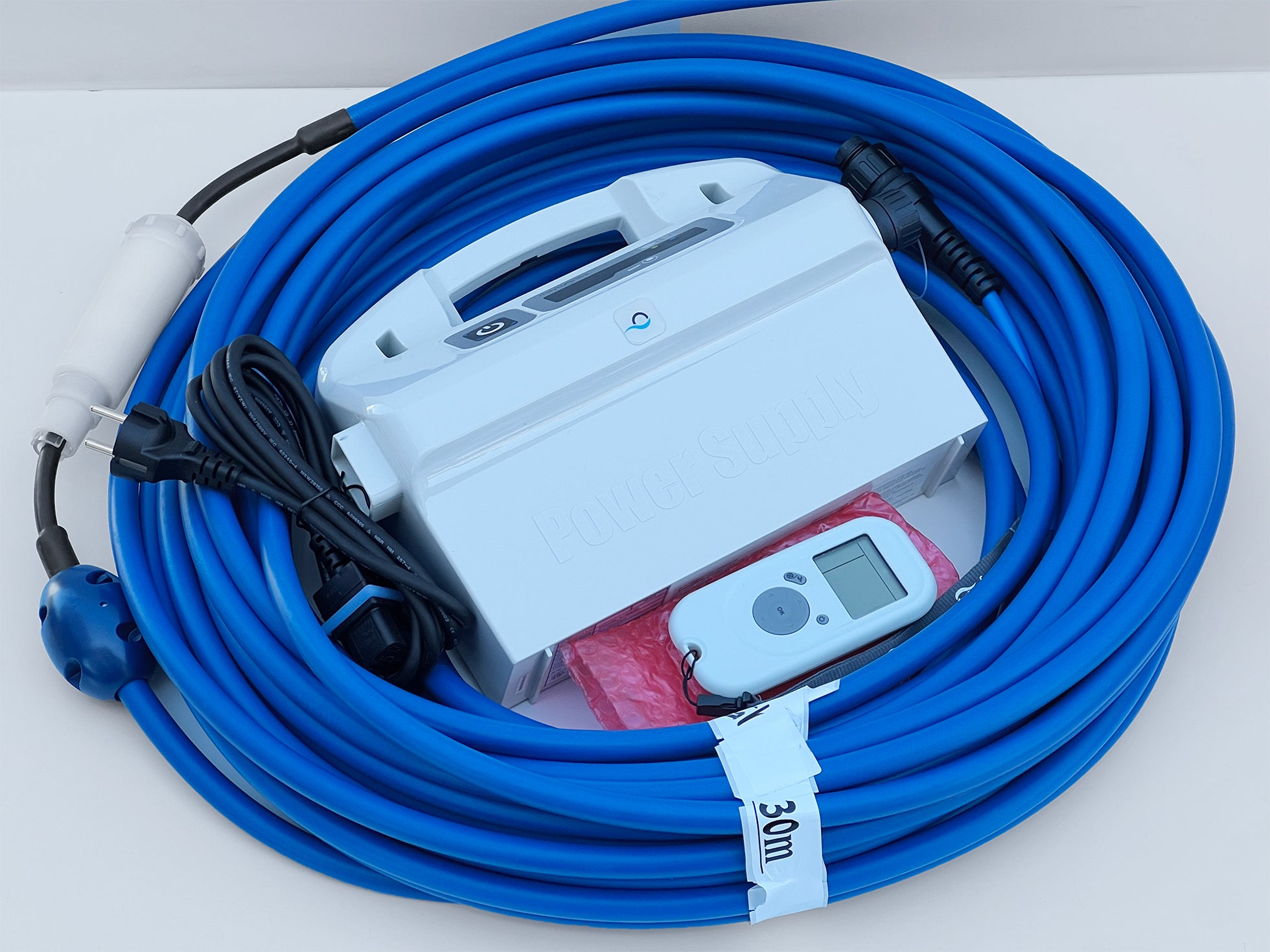 Robot de curățare pentru piscină Dolphin Dynamic PRO X2